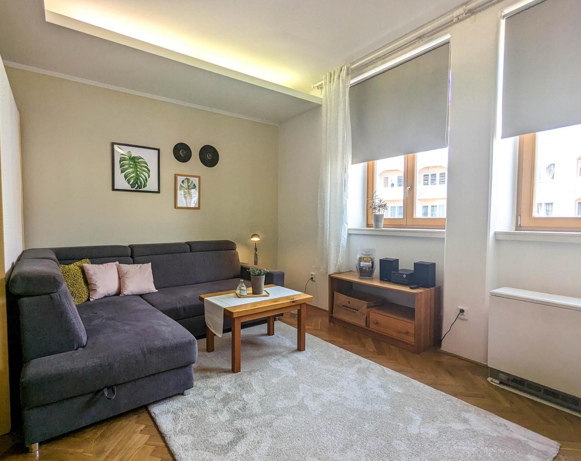 Apartman Pod Valdickou Branou Jicin Exterior photo